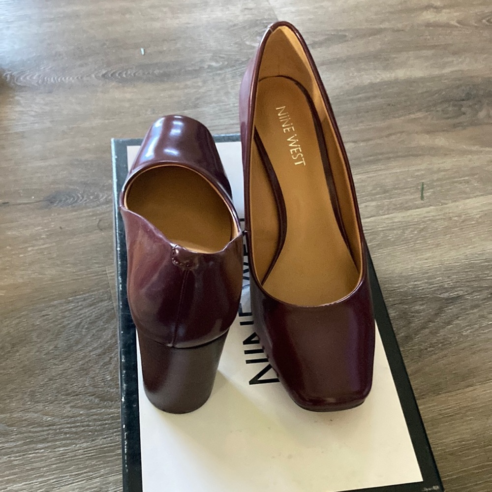 Maroon Nine West heels